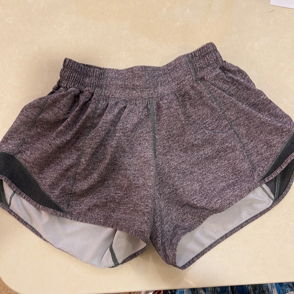 Lululemon size 2